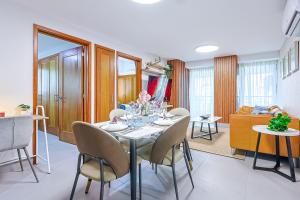 Luxury 2BR City Center Condo