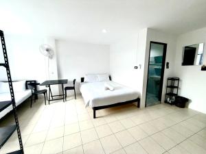 Patong Canal Villa 202