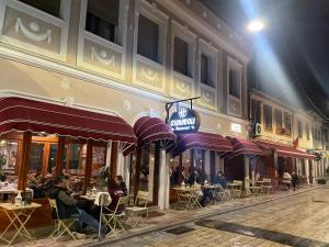 GJUHADOLI HOTEL Restaurant