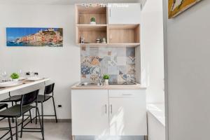 Richards House, Terre Marine