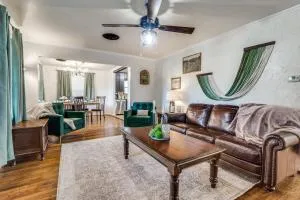 Close to Everything Fort Worth - White Settlement