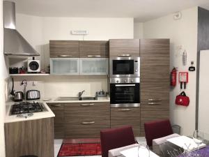 Sea View 2 Bed Apartment close to Beach