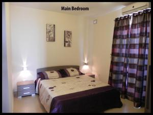 Sea View 2 Bed Apartment close to Beach