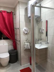 Sea View 2 Bed Apartment close to Beach