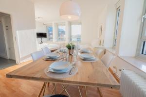 Zentrale großzügige Penthousewohnung für 8 Personen