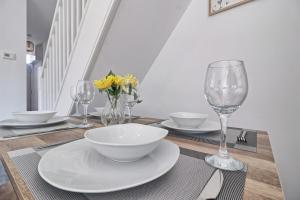 Spacious 4 Bed with garden