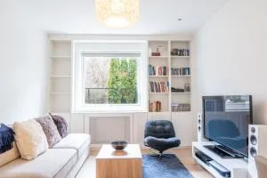 Central and modern apartment at Frogner - 福尼布