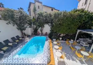 Hôtel Mademoiselle - Жюан-ле-Пен