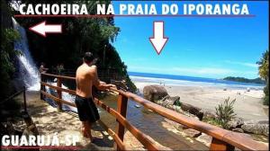 Casa com Piscina Aquecida em Condomínio no Guaruja