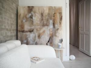 Artsy & Bright - Scandinavian Apartment