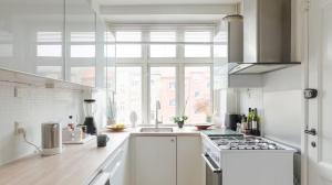 Artsy & Bright - Scandinavian Apartment