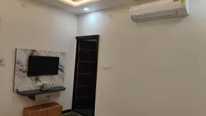 Yashomati Hotel - Maheshwar