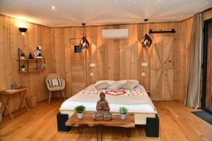 Chalets Domaine des Etoiles - Logements Insolites : photos des chambres