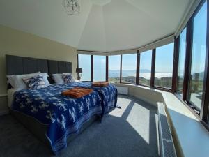 Sea View Upper Apartment