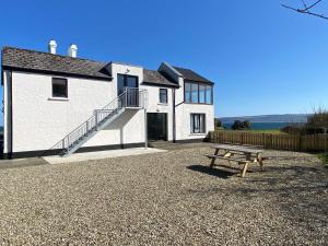 Sea View Upper Apartment