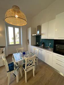 Note Marine - Nettuno Centro 10 passi da stabilimenti