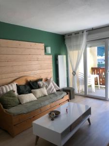 Appartements appart T 3 Bagneres-de-Luchon vue montagne - piscine mi juin : photos des chambres