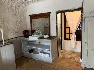 Maisons de vacances Charming troglodyte near Amboise : photos des chambres