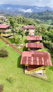MO Cabaña Nido de Tortolitos a pocos minutos de los termales de Santa Rosa de Cabal