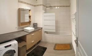 Superb apartment, private residence with parking