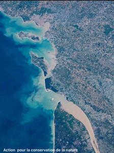 B&B / Chambres d'hotes Maison Face au Soleil : Suite avec Terrasse 