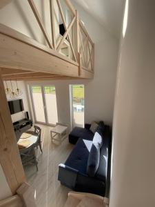 Domki na polanie, Borzestowska Huta