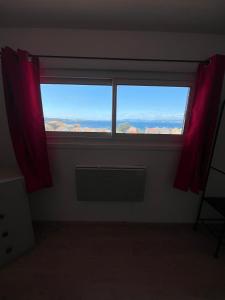 Joli duplex T3 vue mer Le Brusc parking gratuit