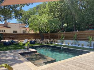 Villa moderne avec piscine à 10min Cannes