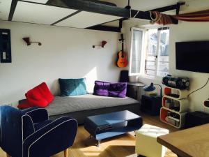 Sunny and serene hideaway in central Paris with AC - Unterkünfte ohne Kategorie in Paris