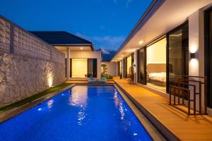 Odetta Villa Puncak - Kolam Renang Private