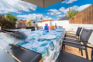 Villa 4 Quartos, Piscina, AC, Jardim, Prestige For Home