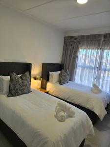 Cozy, Homely Sandton Condo