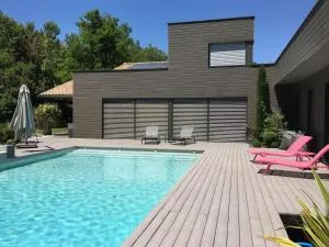 Studio avec Piscine Les Hauts d'Orfeuille Beaumont les Valence - 尤佩