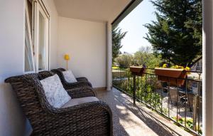 2 Bedroom Beautiful Home In Starigrad