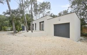 Lovely Home In Saint-Bauzille-De-Mont