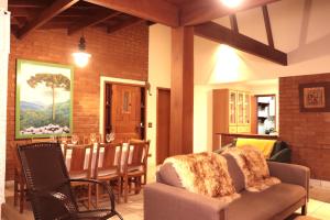 Refúgio nas Montanhas by Concavus