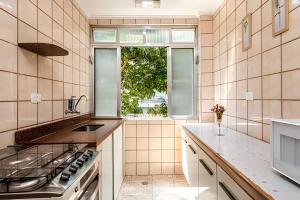 A2-CantoForte - 300 metrosPraia - ARCond - Garagem - Wifi - Ideal para Família até 6 Pessoas, pet com taxa, sem roupa cama-banho