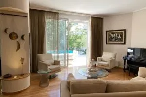 Elegant, villa with pool in Athens Riviera - 武利亚格迈尼