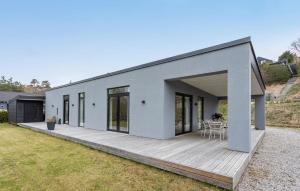 3 Bedroom Lovely Home In Ebeltoft