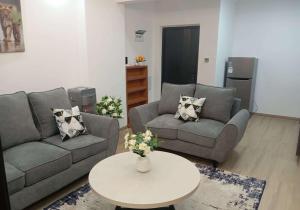 Romantic Gateway in Westlands - Rooftop Cafe, Views & Infinity Pool