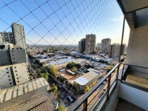 Moderno, con vista y excelente conectividad