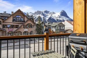T202 BRAND NEW! The Mountain's Call- Mountain View Stay