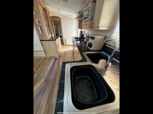 M9 luxury lodge style holiday home waterside Ingoldmells Skegness Santanavan 11