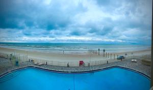 Daytona Oceanfront Coastal Bliss - 3hvězdičkové hotely ve městě Daytona Beach