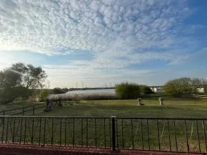 Lakeview suite, Romney Marsh - Dungeness