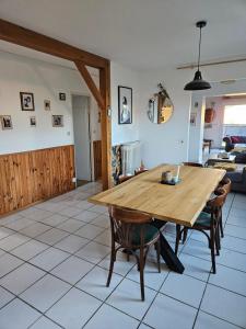 Maisons de vacances Maison proche Boulerie Jump Savigne l-eveque, proche Circuit 24h : photos des chambres
