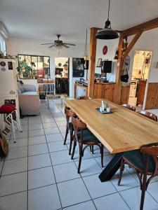 Maisons de vacances Maison proche Boulerie Jump Savigne l-eveque, proche Circuit 24h : photos des chambres