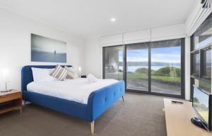 Villa by the sea , Apollo Bay