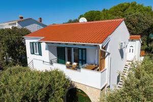 Apartments by the sea Mandre, Pag - 24320