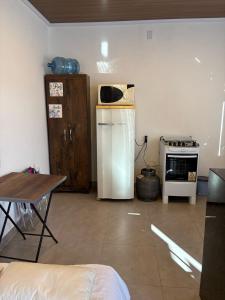 Micro casa com ar condicionado 2km da prainha